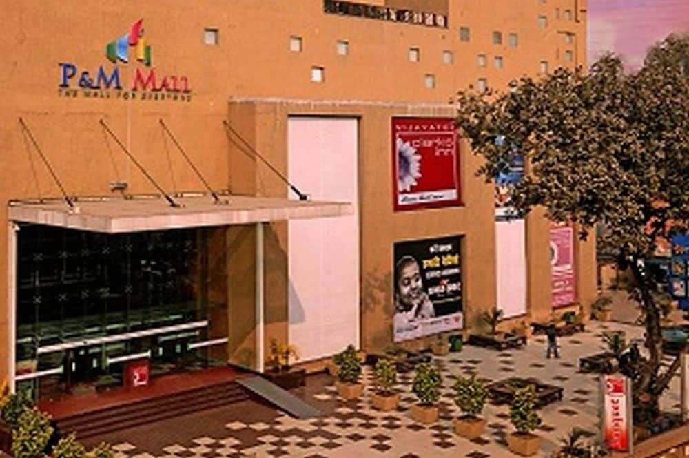 undefined Vijaya Tej Clarks Inn 6