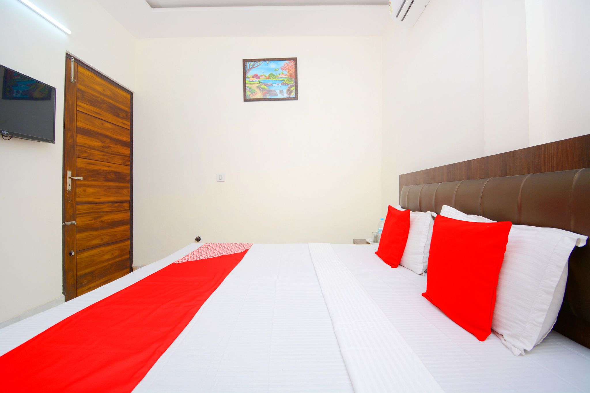 OYO Flagship 38787 Hotel Red Rose Classic 17