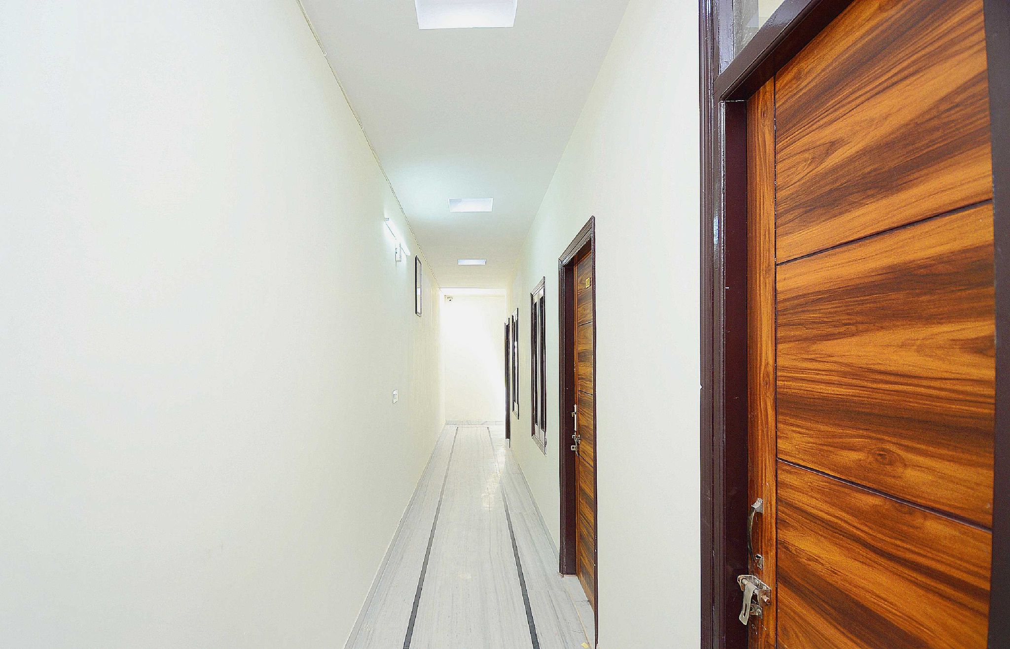 undefined OYO Flagship 38787 Hotel Red Rose 4