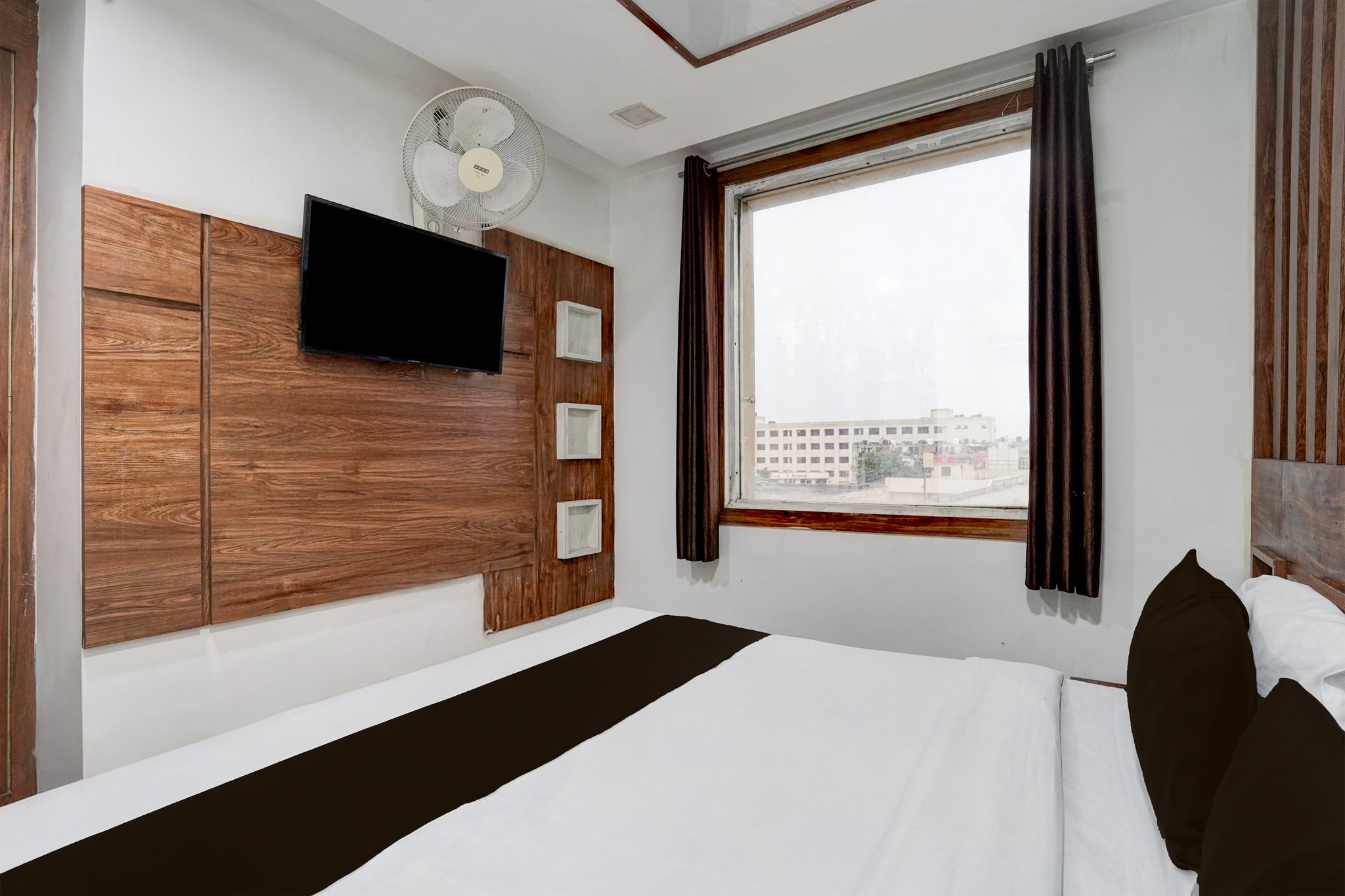 Collection O Mall Road Bathinda Formerly Hotel Galaxy Classic 8