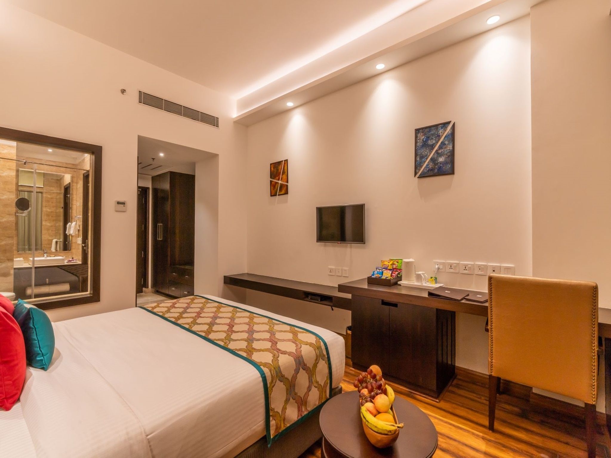 Executive Room with City view and King or Twin Bed