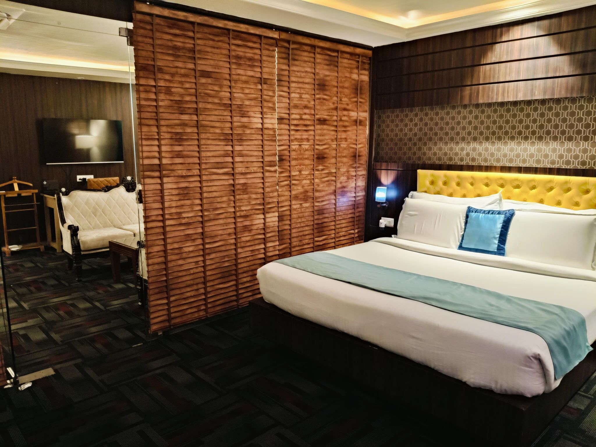 Vatika Premier Hotel Executive Room DBL 21