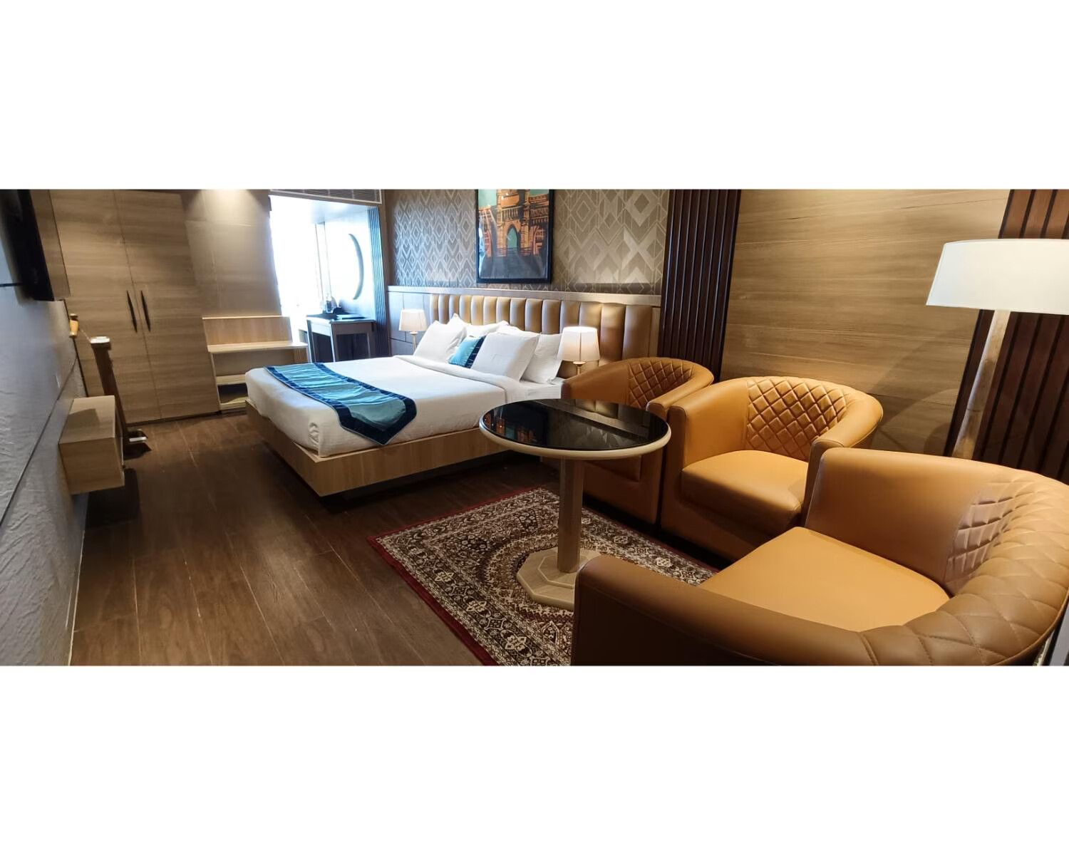 Vatika Premier Hotel Executive Room DBL 16