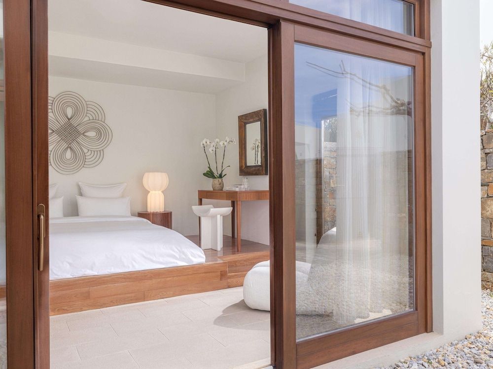 Luxury 2-Bedroom Beach Villa, Sea Front with Private Pool & Garden