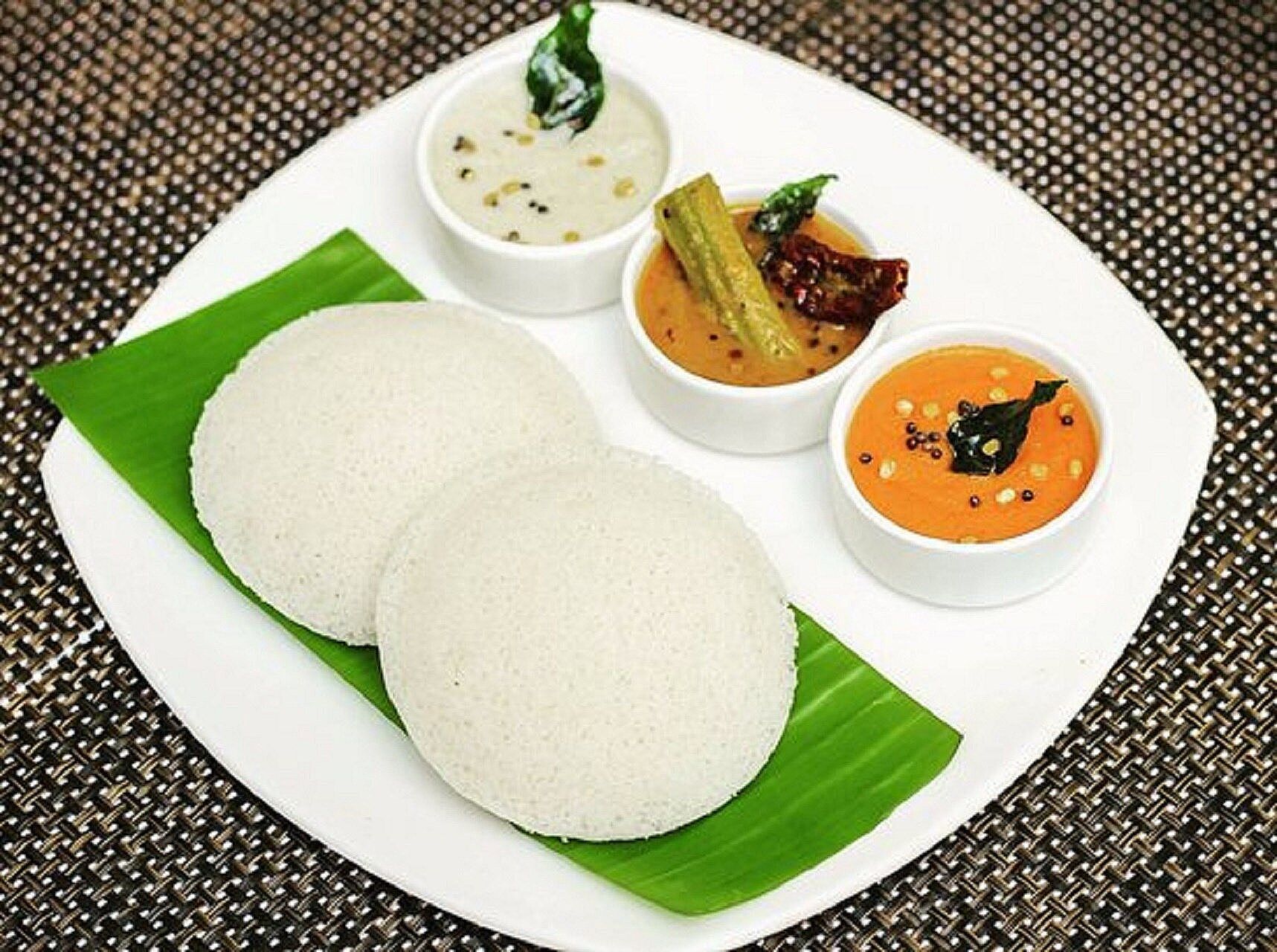 Food & Dining
