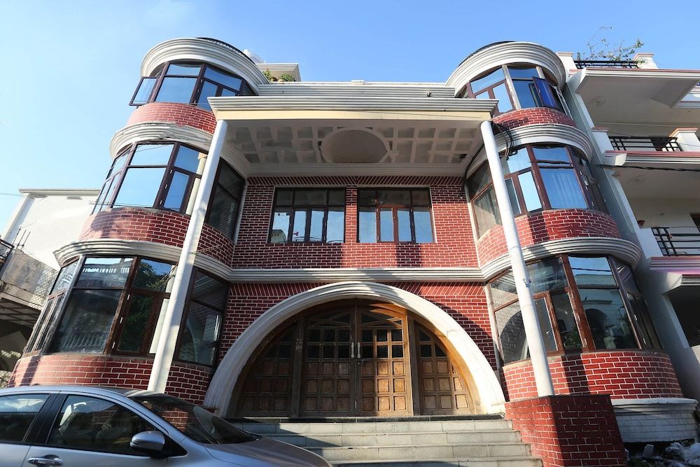 Primary image