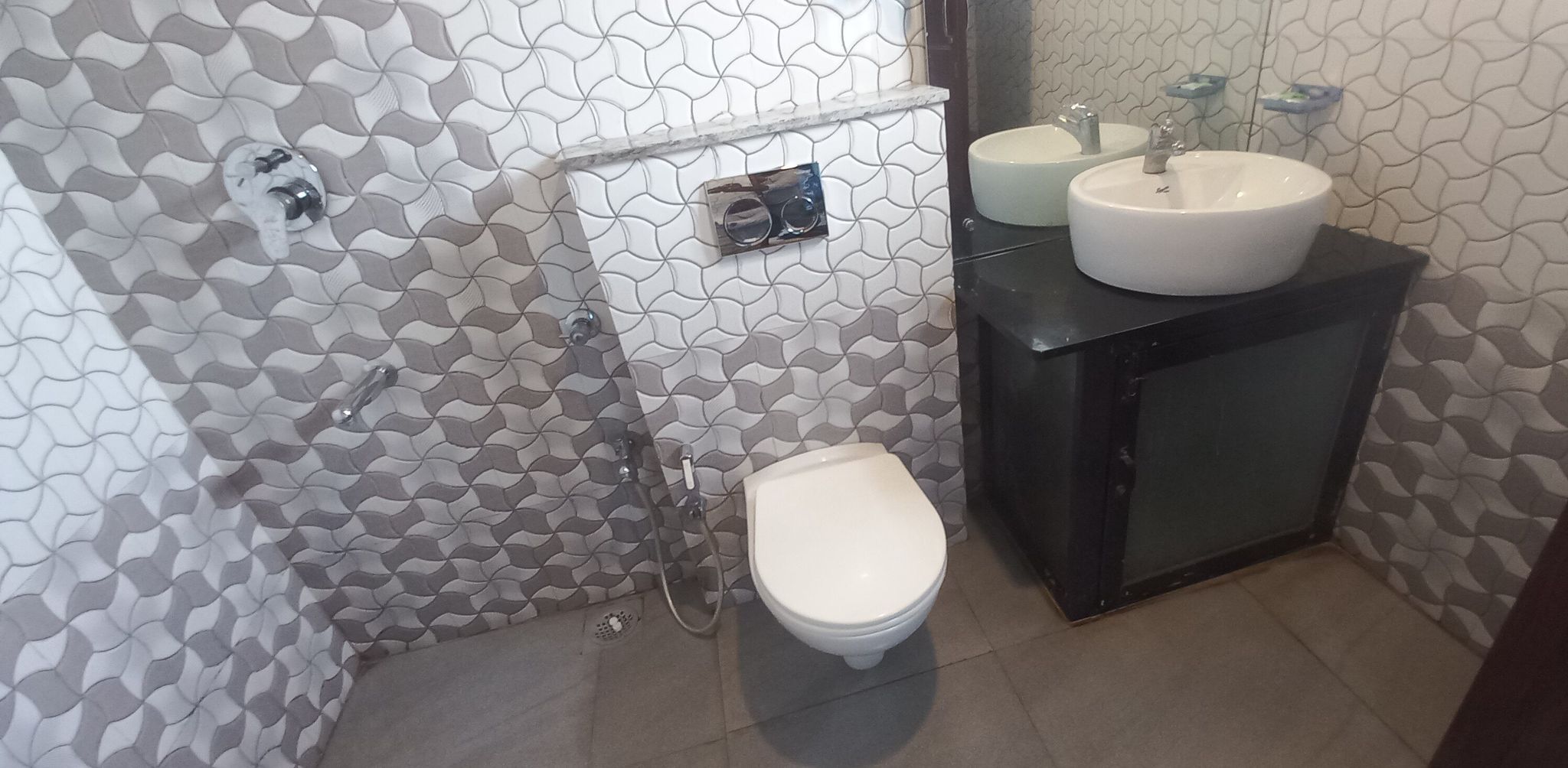Deluxe A/C Room