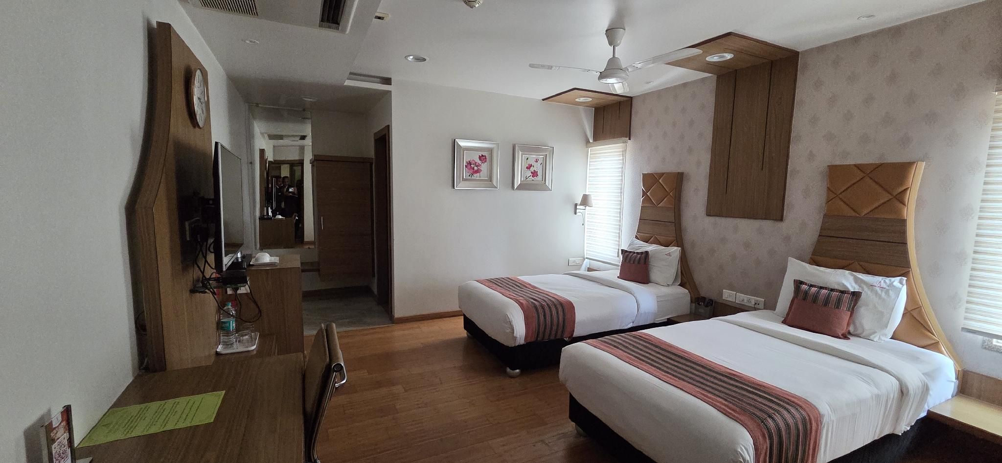 undefined Hotel Atishay Bhopal 7