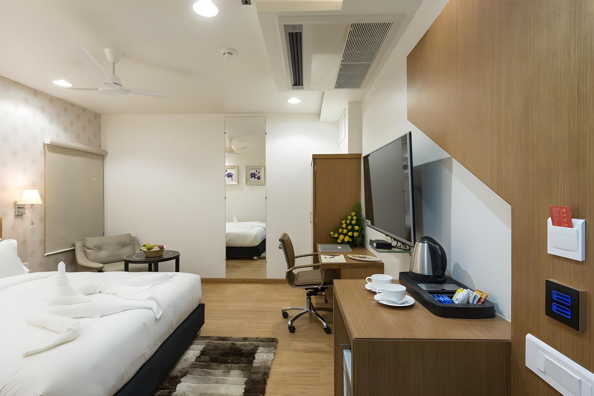 undefined Hotel Atishay Bhopal 8