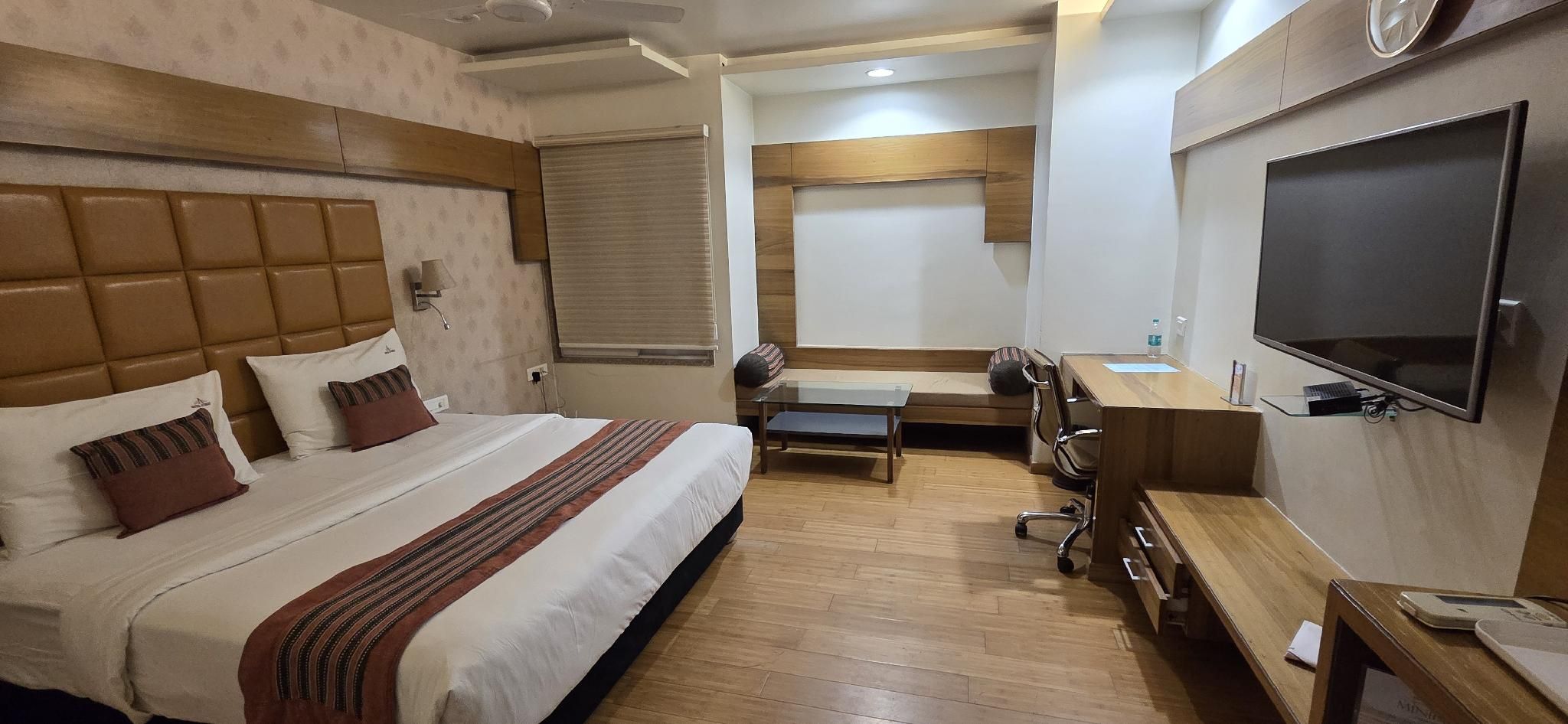 undefined Hotel Atishay Bhopal 6