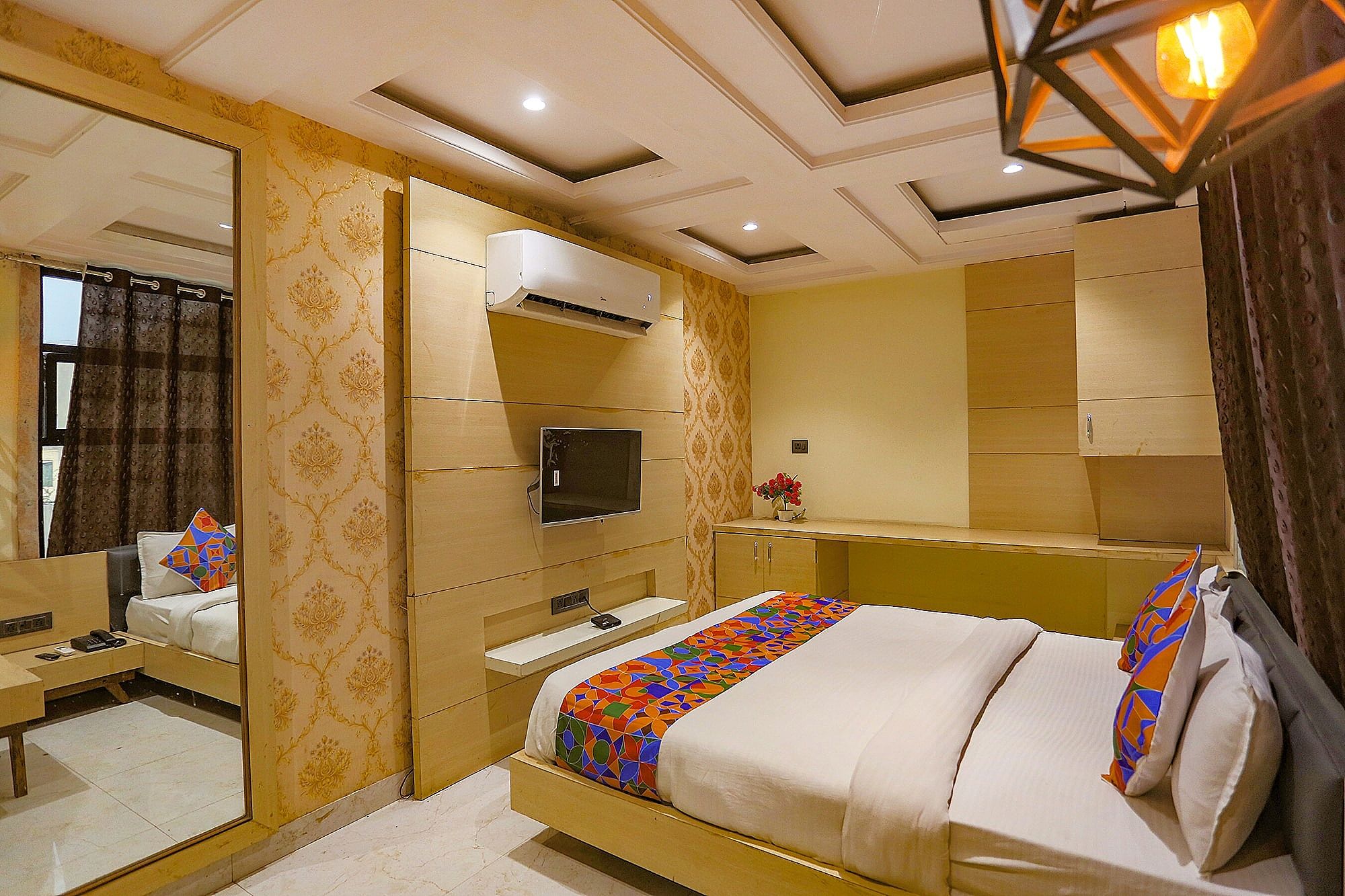 undefined FabHotel Sun Park 9