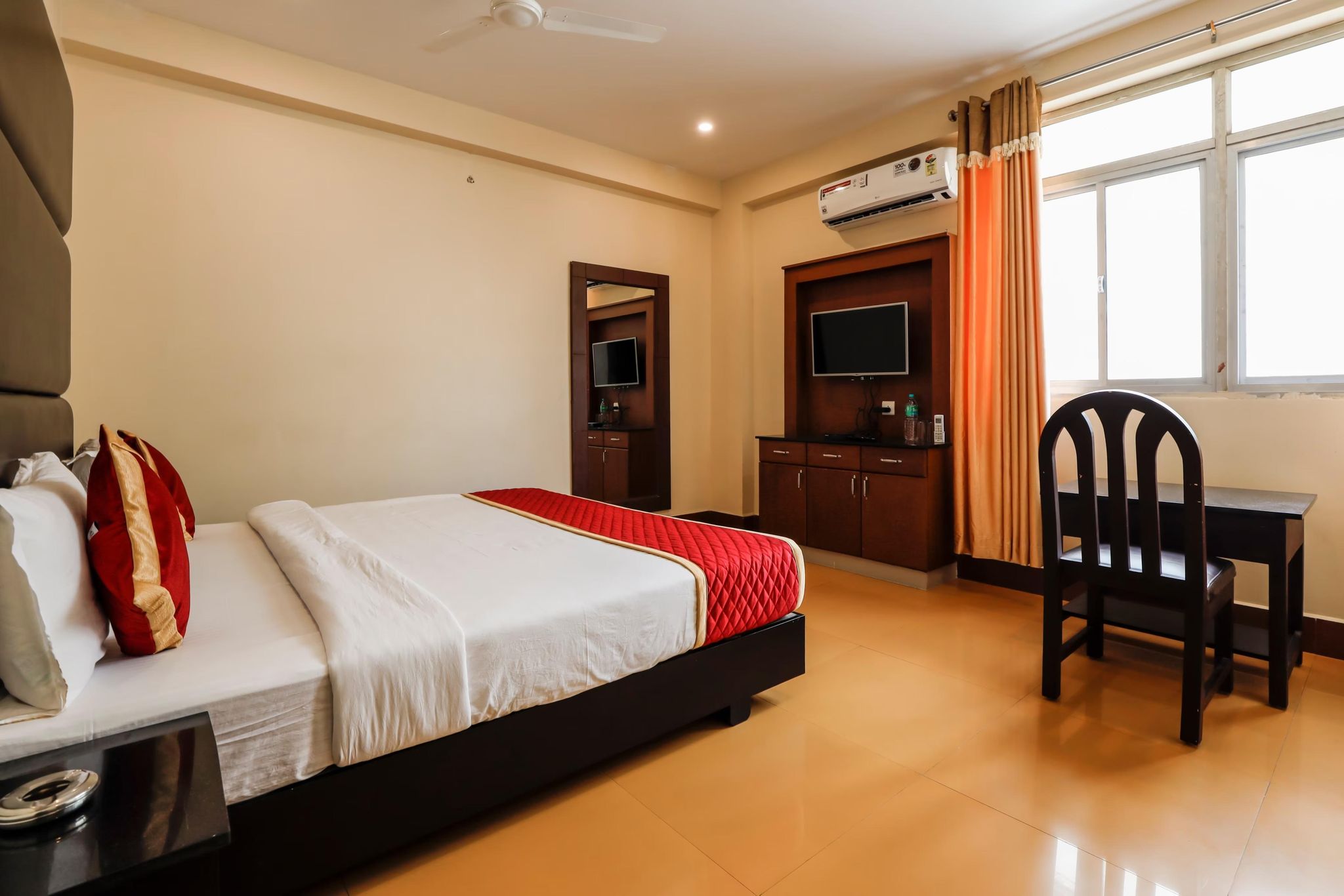 AC Single Room