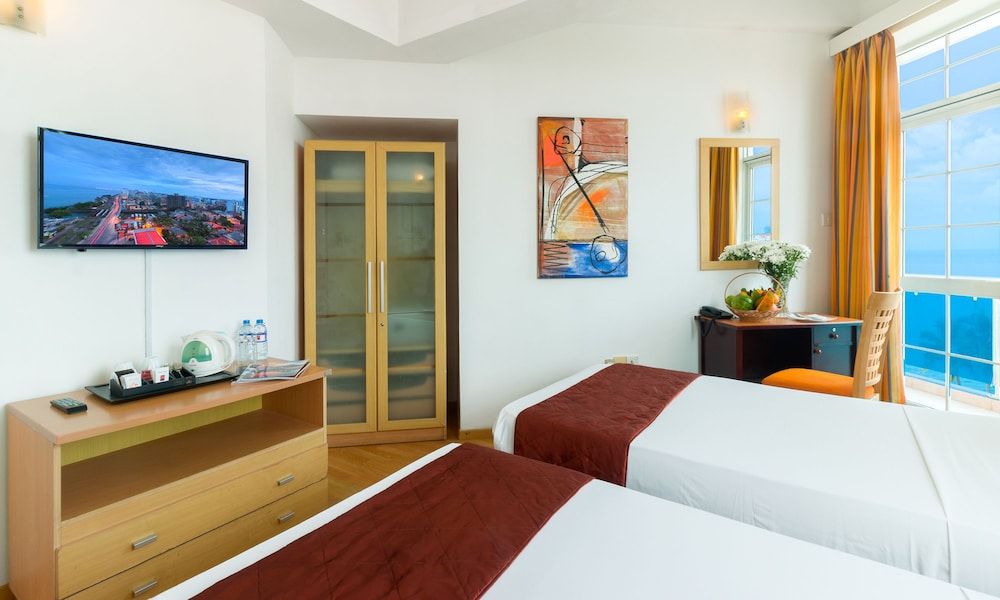 Global Towers Hotel & Apartments Standard Double or Twin Room 3