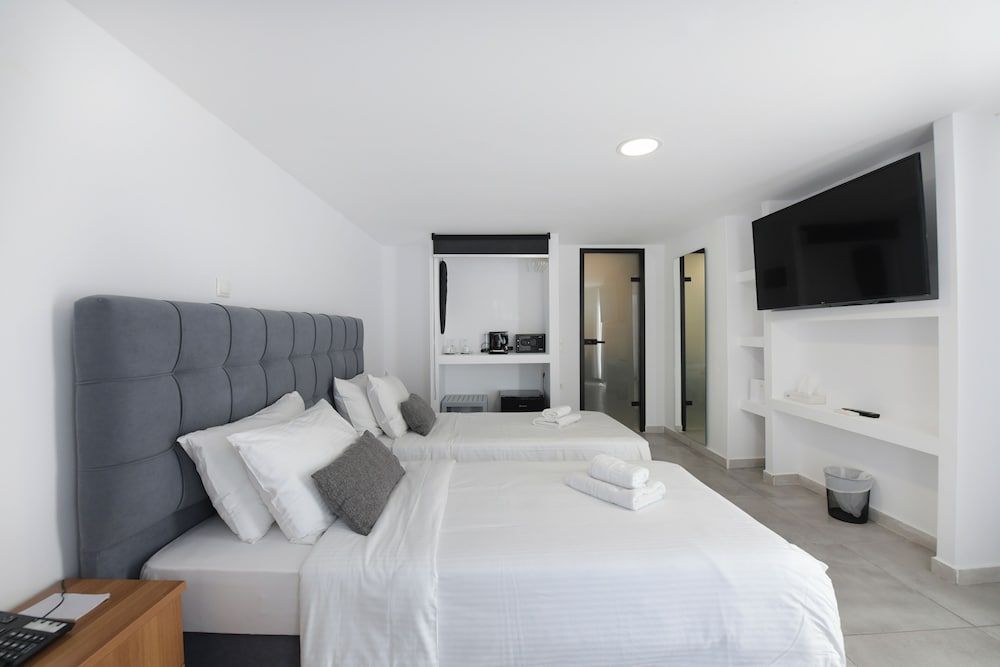 Kosmoplaz Beach Hotel Standard Double Room - Upper Floor 4