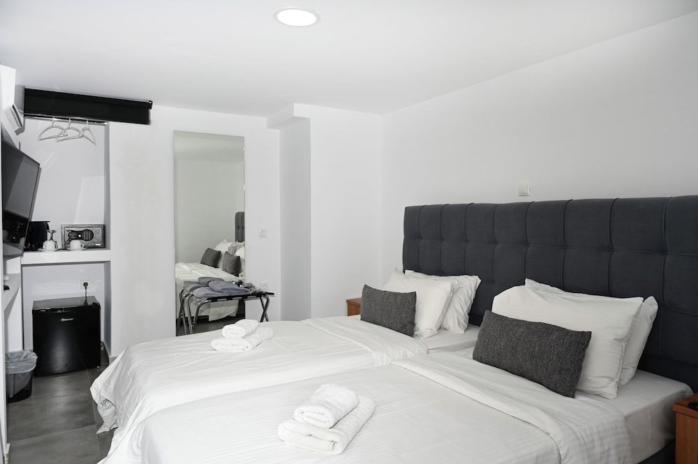 Kosmoplaz Beach Hotel Standard Double Room - Upper Floor 7