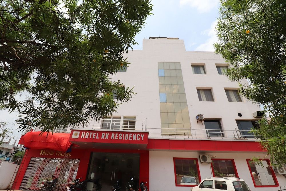 undefined OYO 6993 Hotel Rk Residency 2