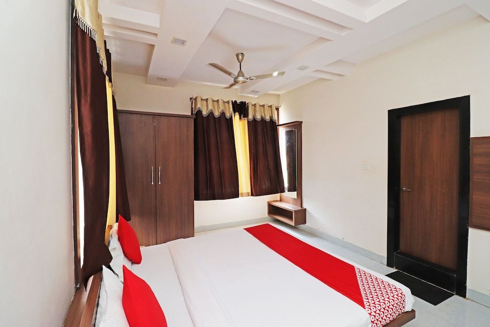 undefined OYO 6993 Hotel Rk Residency 5