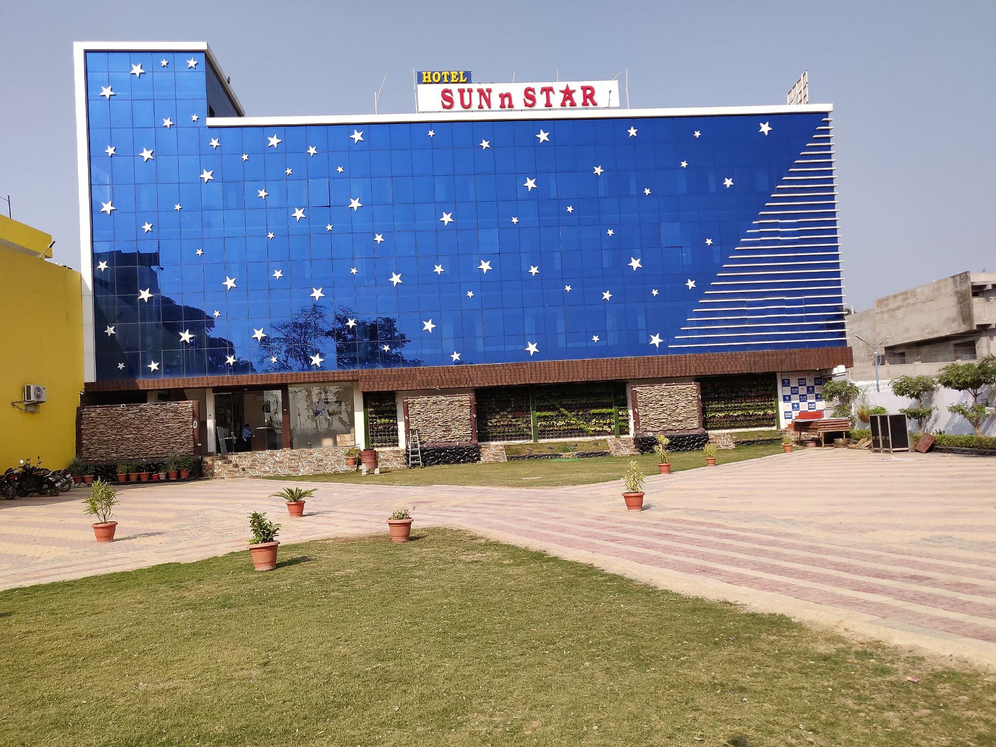 Hotel Sun N Star