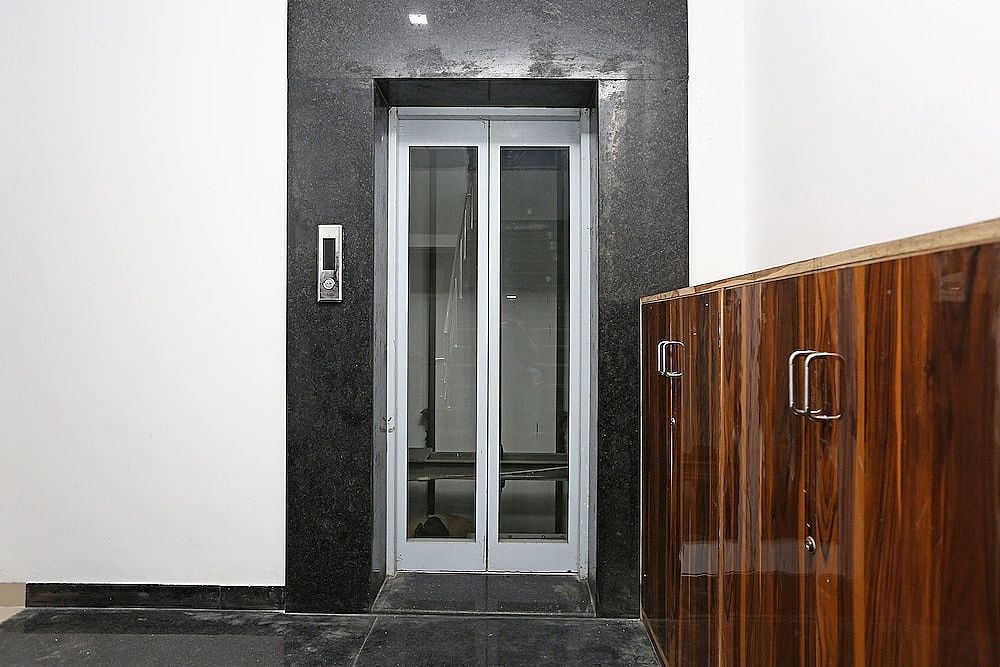 undefined OYO 10718 White Oak Hotel