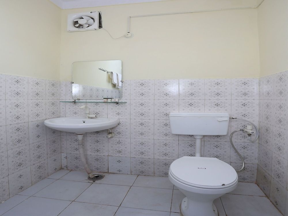 OYO 12228 Colonel corner Double or Twin Room 14