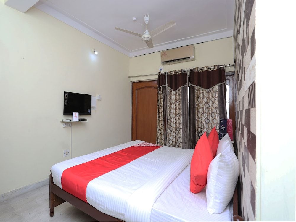 OYO 12228 Colonel corner Double or Twin Room