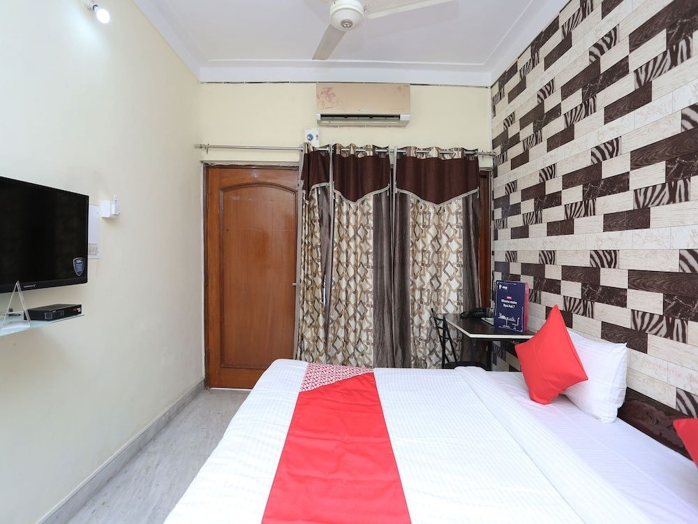 undefined OYO 12228 Colonel corner 9