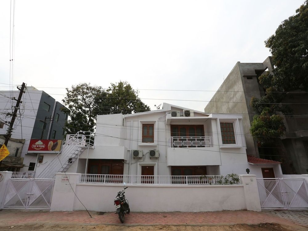 undefined OYO 12228 Colonel corner 3