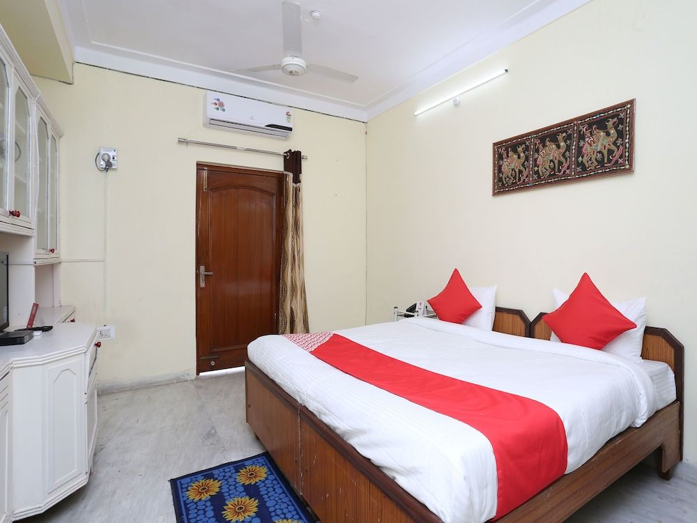 OYO 12228 Colonel corner Double or Twin Room 8