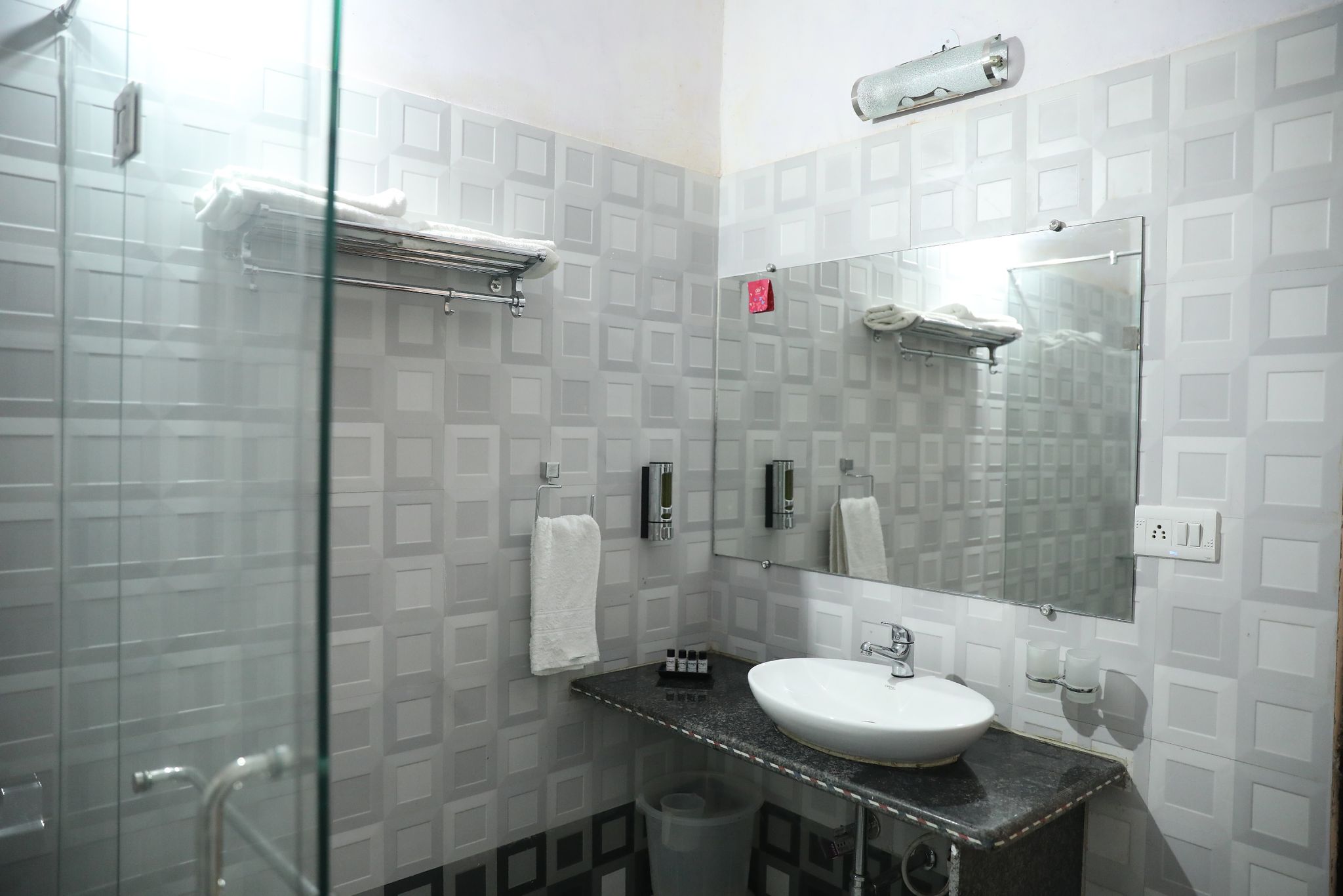 Mogli Resorts Kanha Deluxe Cottage 6