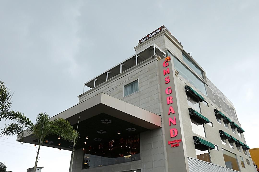 undefined Comfort Hotel GMS Grand 10