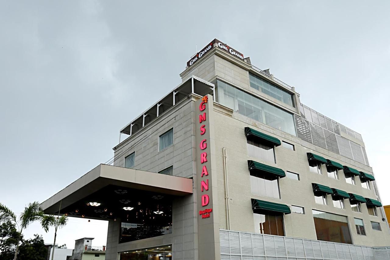 undefined Comfort Hotel GMS Grand