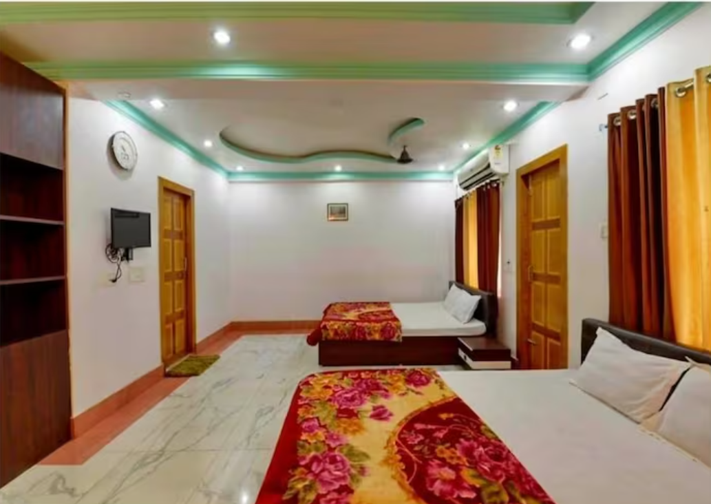 Deluxe Four Bed Non AC