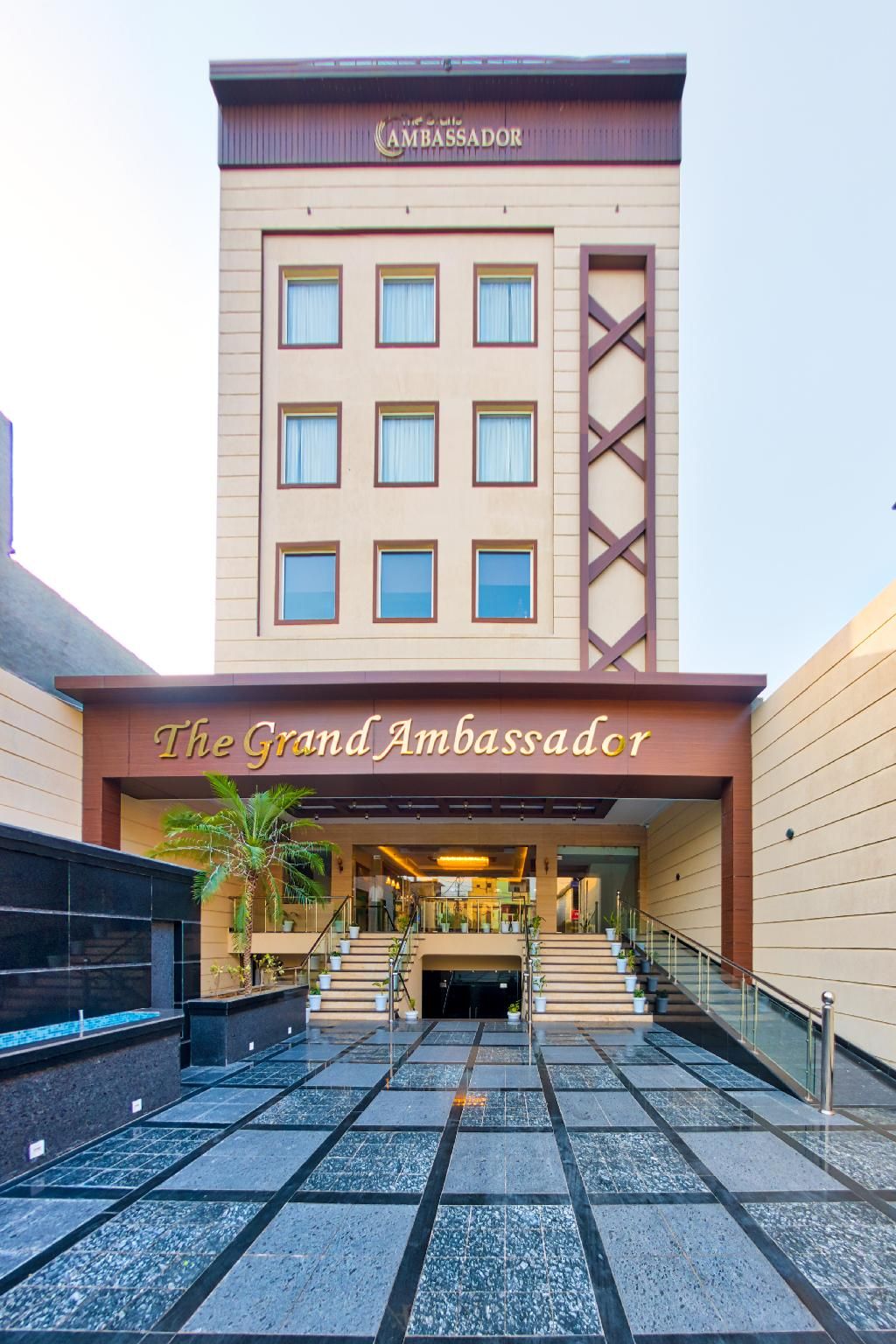 undefined Hotel The Grand Ambassador 10
