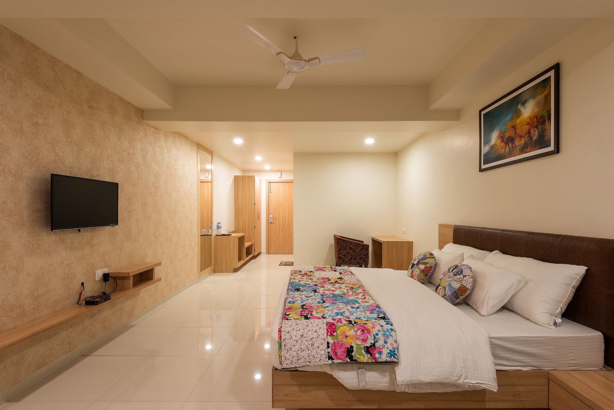 Deluxe Double Bed Room