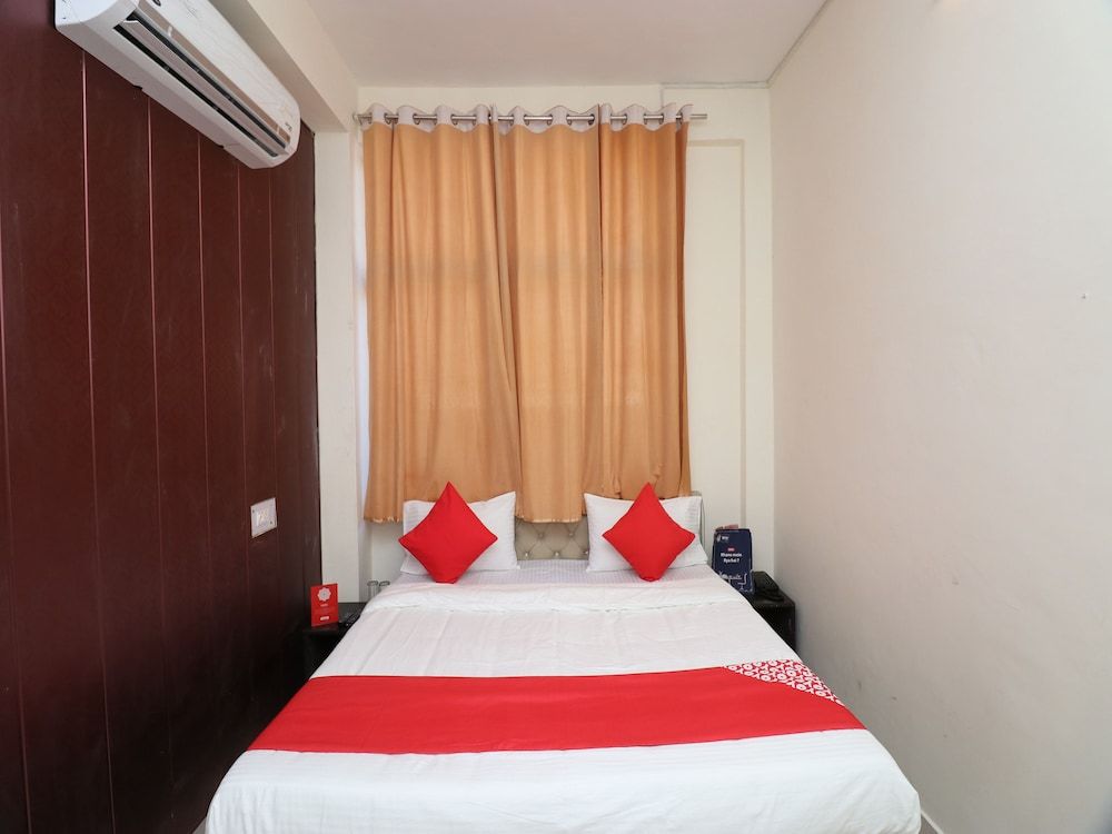 OYO 24466 Rio 7 Guest House Double or Twin Room 5