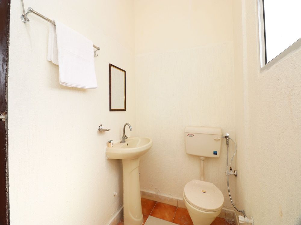 OYO 24466 Rio 7 Guest House Double or Twin Room 17