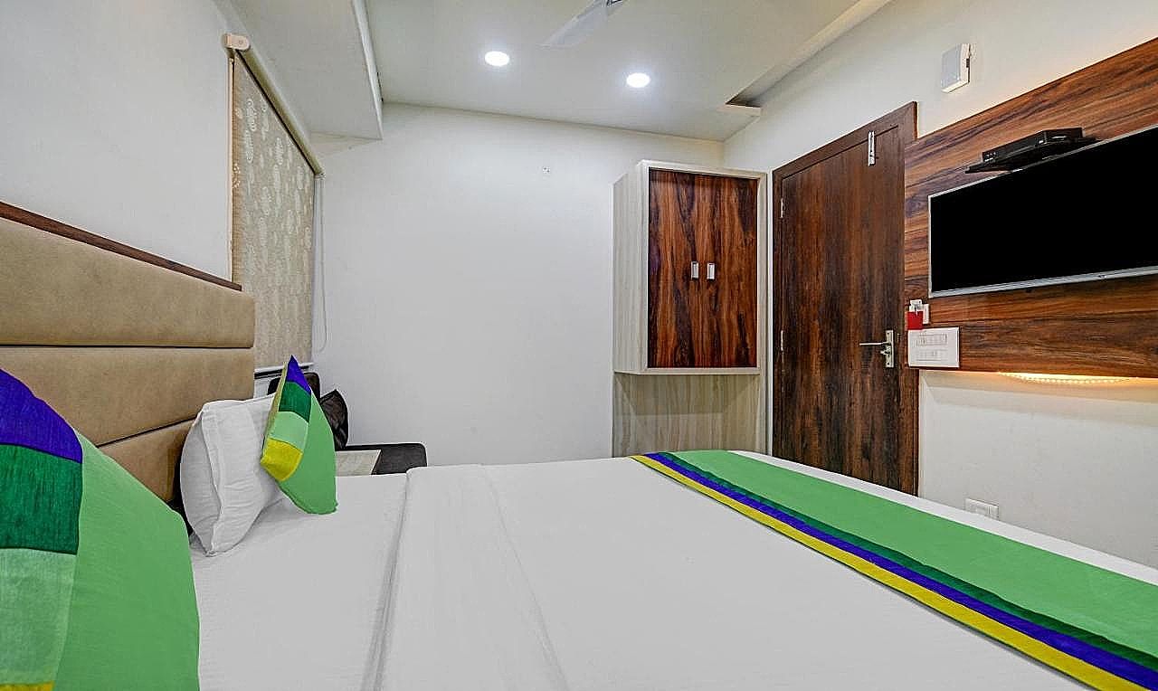 Treebo Trend Hotel Taste Of India Danish Nagar Maple