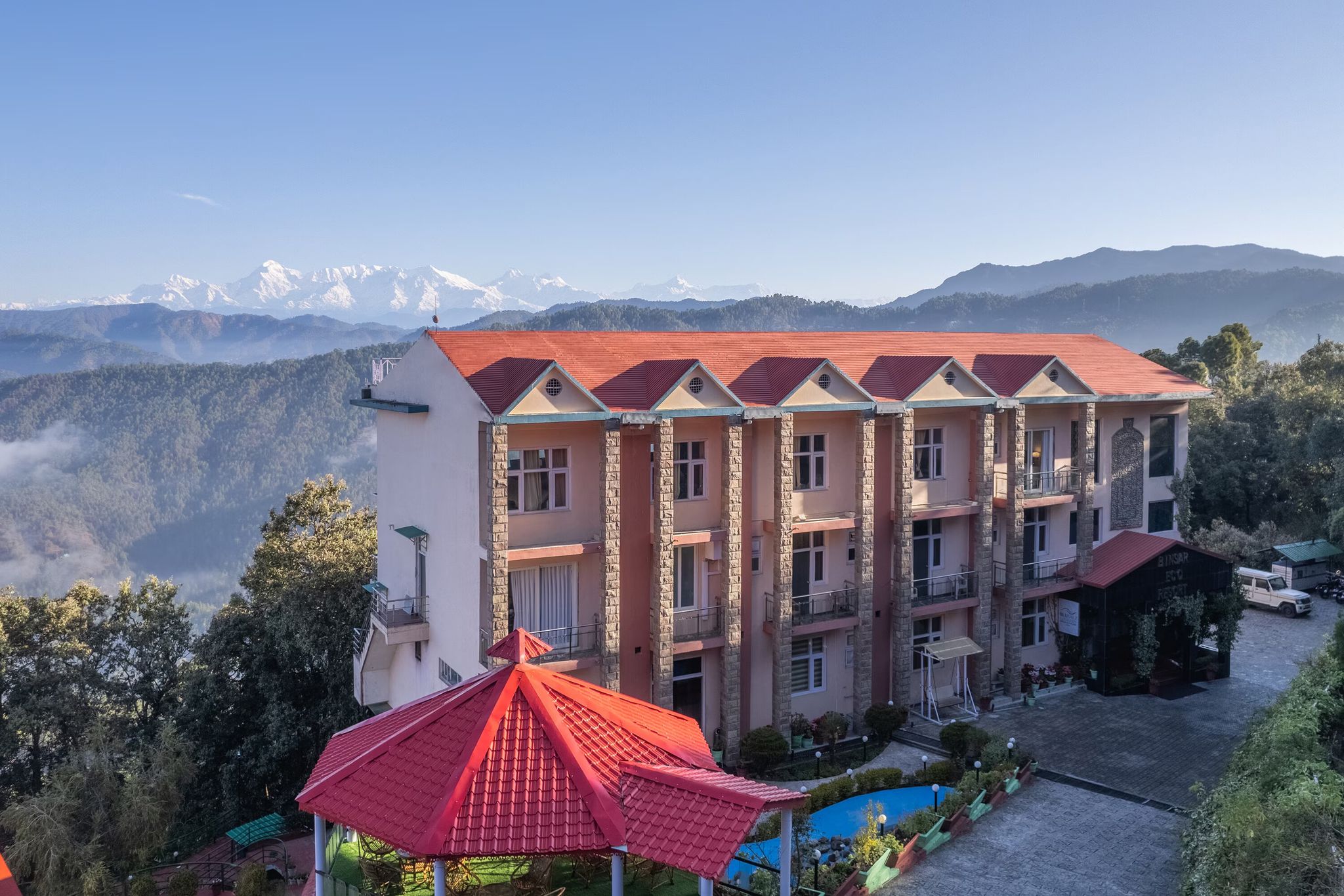 Hotel Binsar Eco Resort