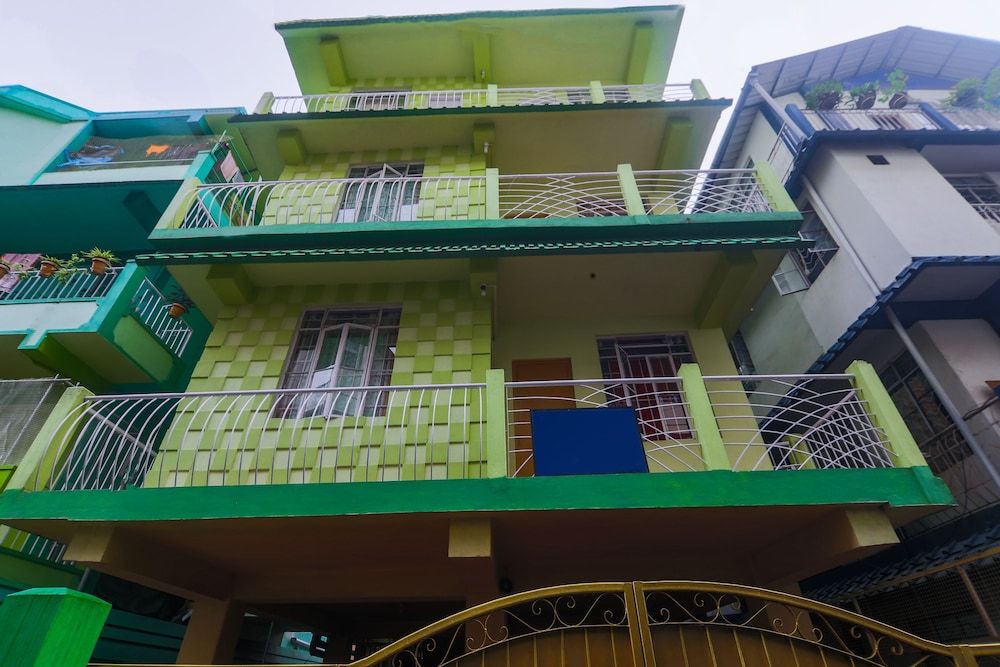 undefined OYO 18330 Stay At Jo's Guest House 4