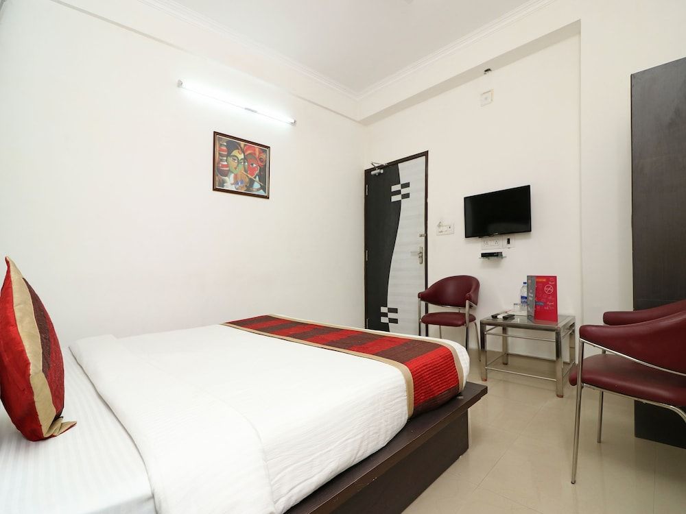 undefined OYO 4773 Atithi Inn 6