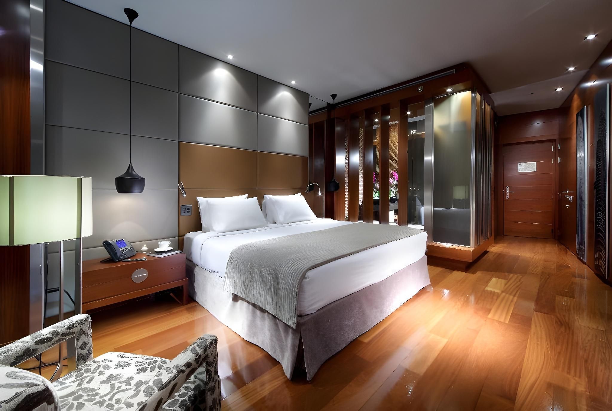 DOUBLE DOUBLE SUPERIOR ROOM