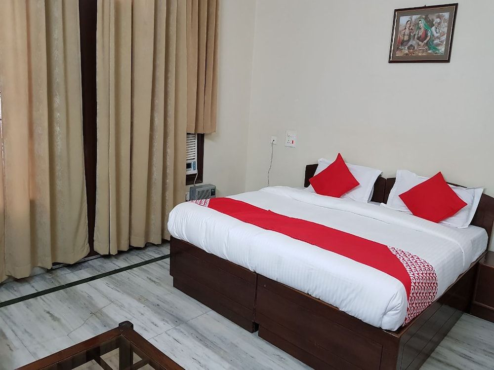 OYO 14105 Sai Vihar Classic Room 19