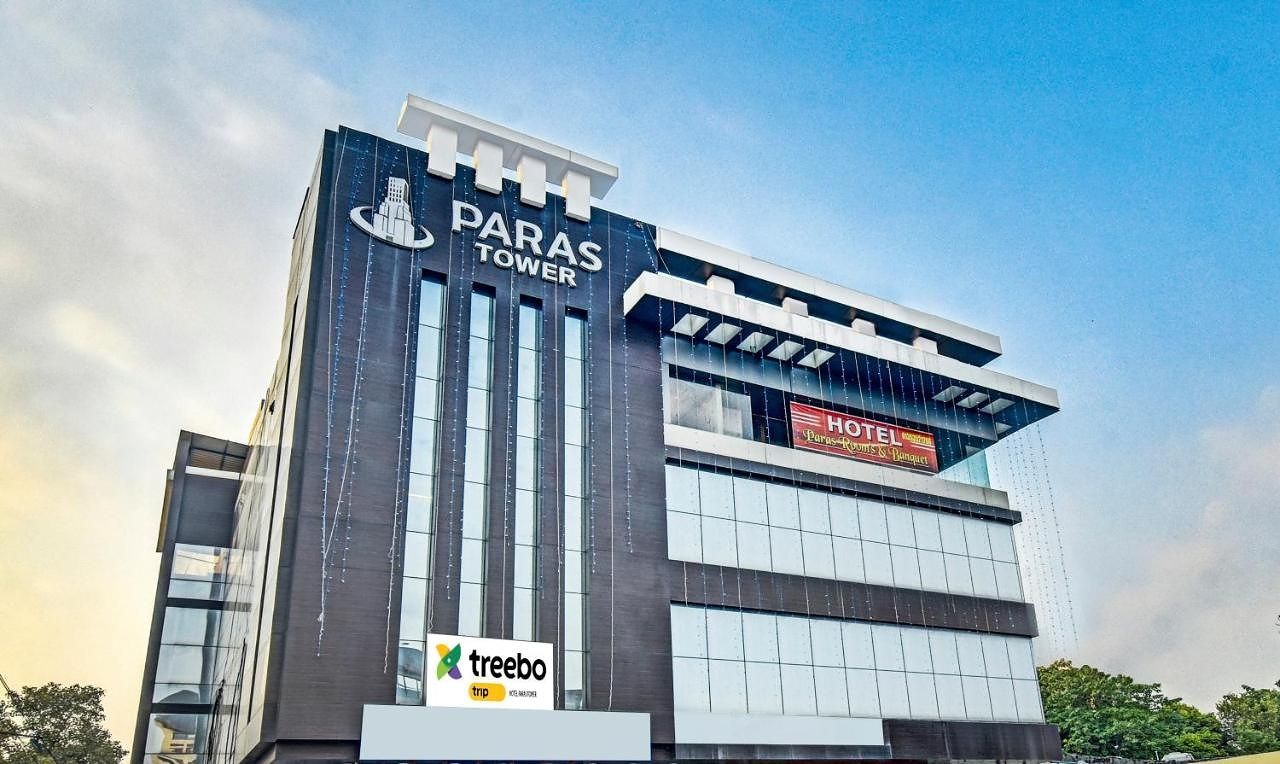 undefined Hotel Paras Tower