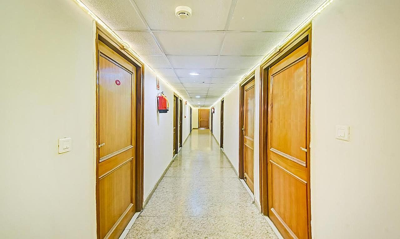 undefined Hotel Paras Tower 9