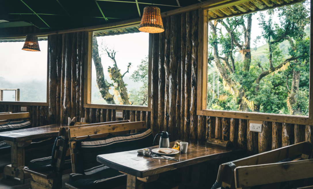 Food & Dining
