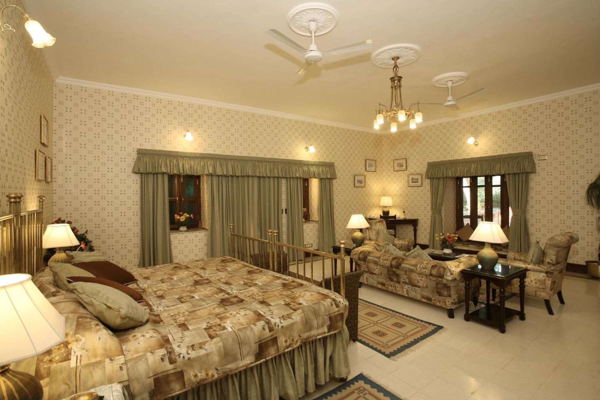 Deluxe Suite