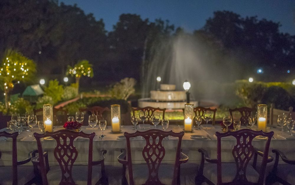 Food & Dining
