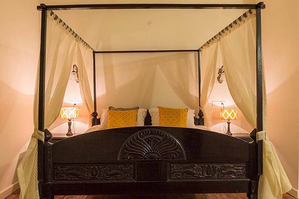 Ging Tea House Colonial Room