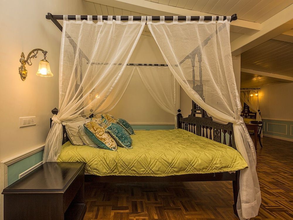 Ging Tea House Colonial Room 2