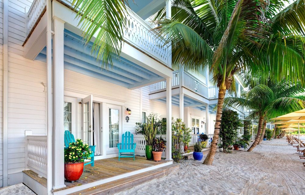 undefined Parrot Key Hotel & Villas 4